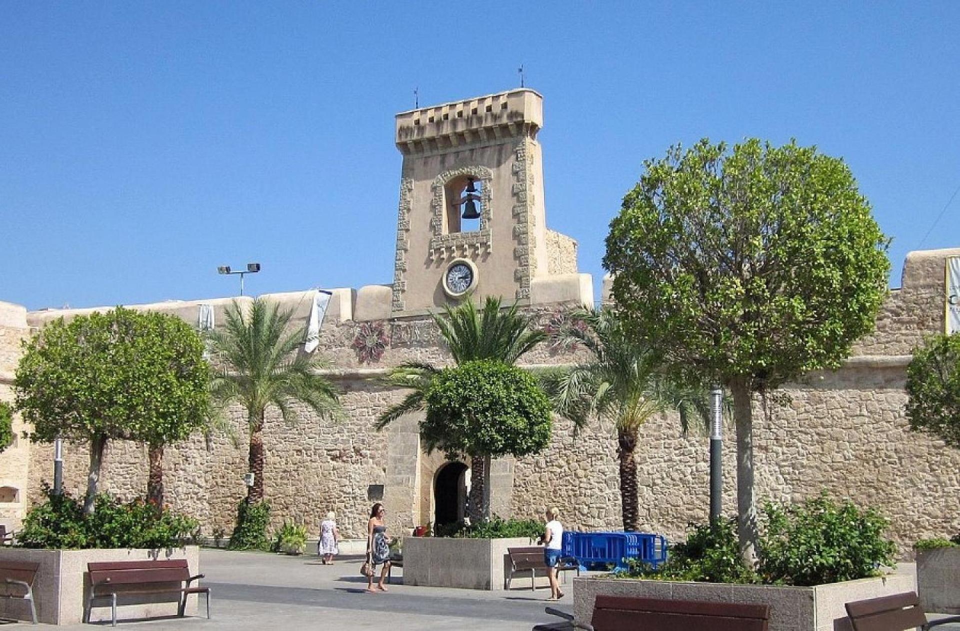 Mediterraneamente Soleado Santa Pola Bagian luar foto